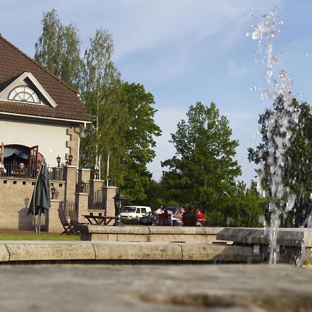Hotell De Tolly Torva Екстер'єр фото